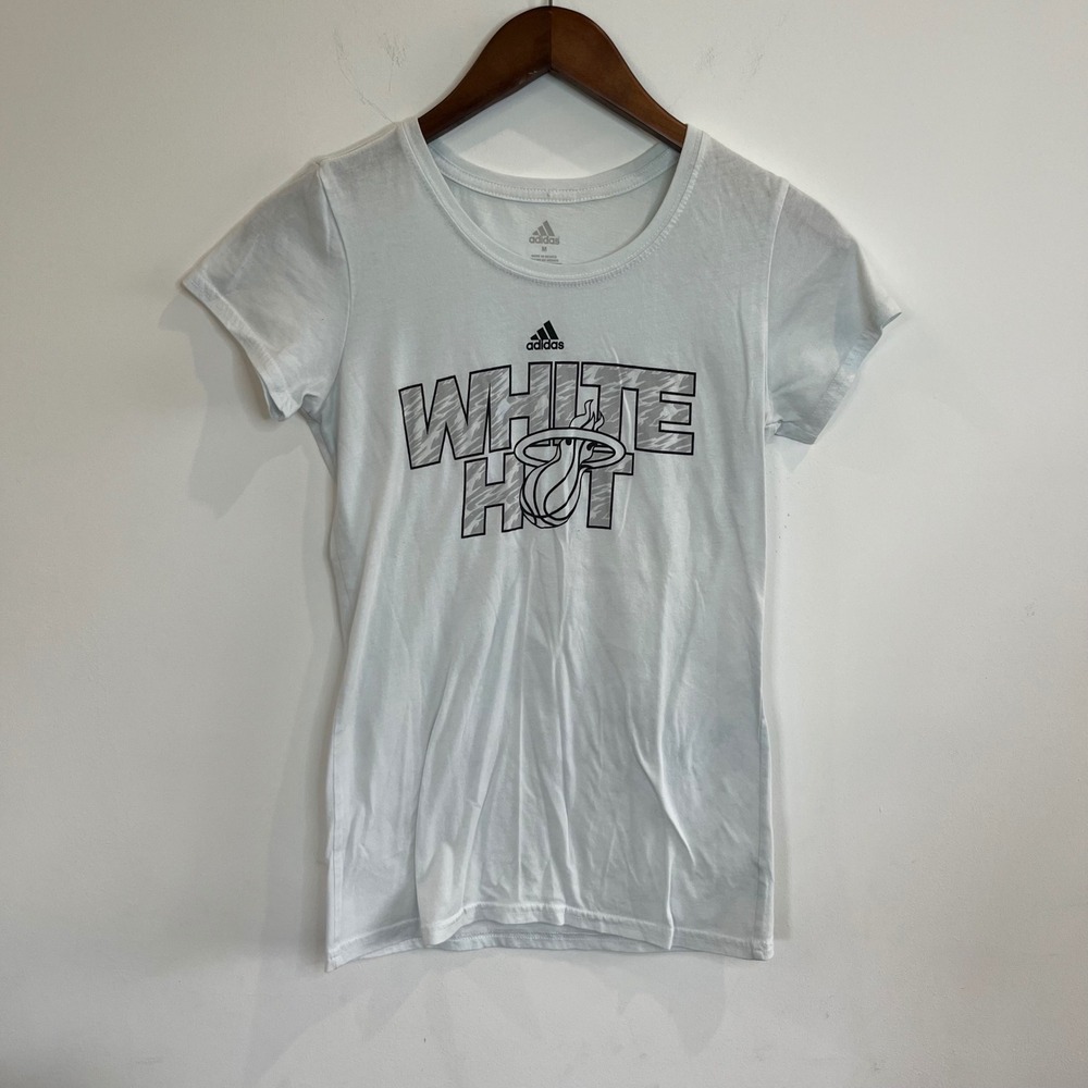 Adidas Miami Heat White Hot Graphic T-Shirt Womens Medium NBA Basketball - 126